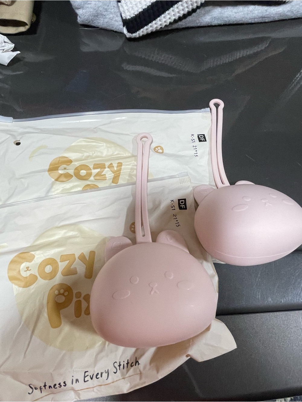 Kids lot of 2 new light Pink Silicone Cat pacifier case Pouch with Strap